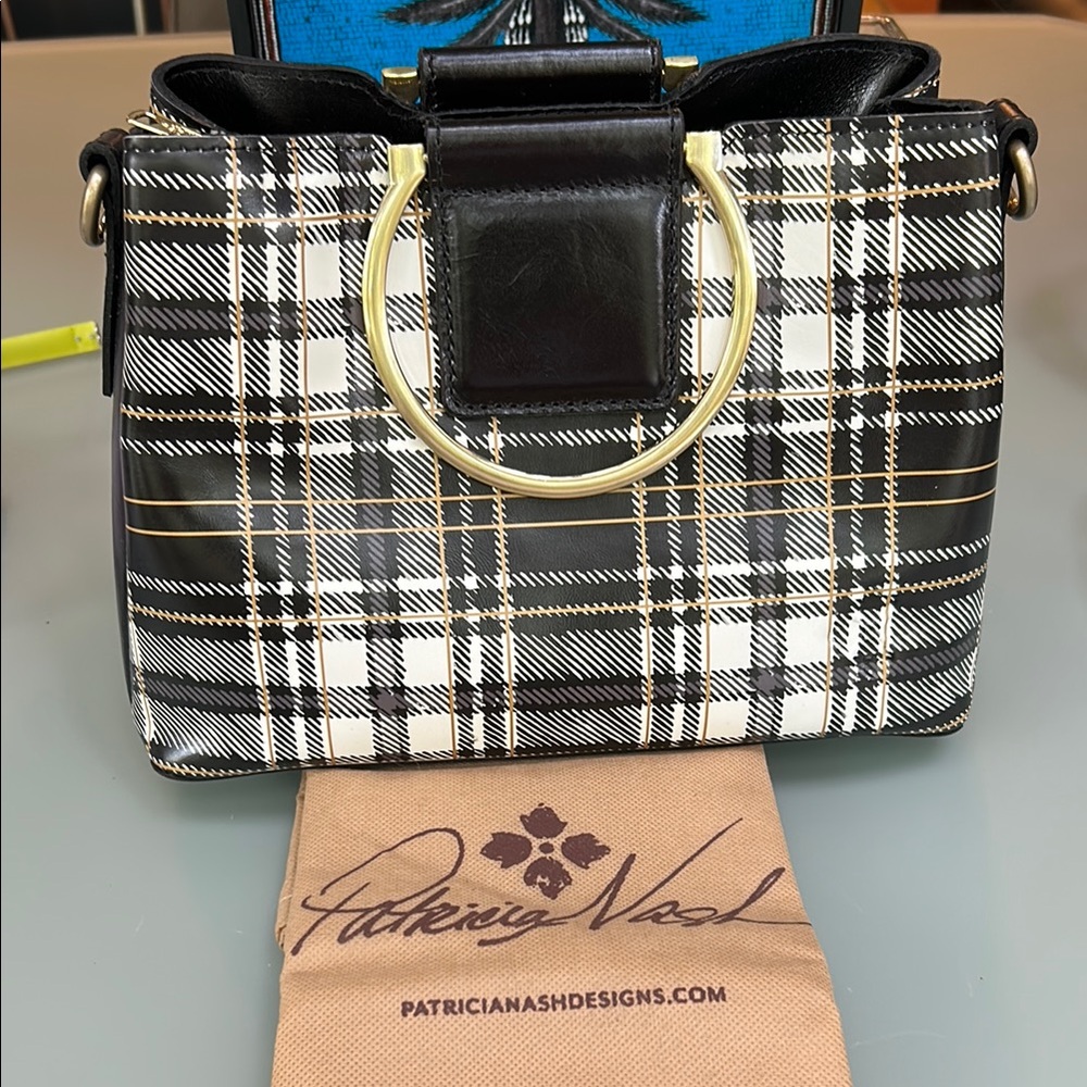 Patricia Nash Black and White Plaid Shoulder Bag.                Mint condition - Picture 9 of 9